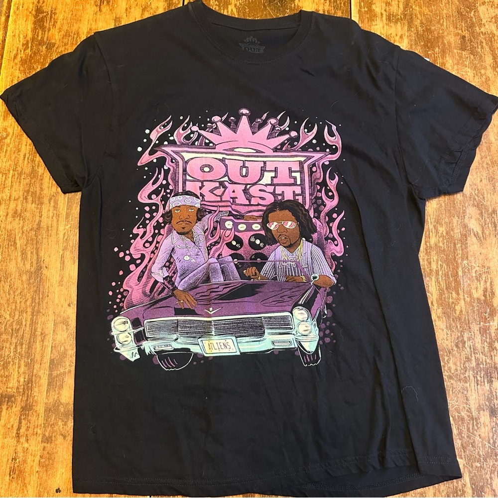 OutKast Tee